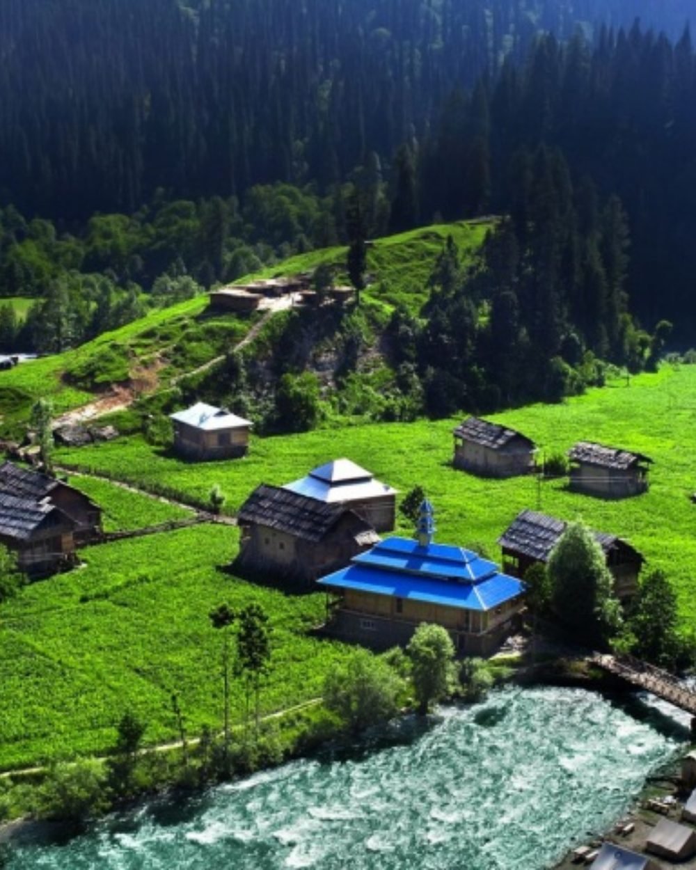 Northern Pakistan scenery — Darwesh Travels tour 13